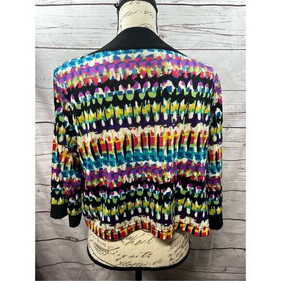 R&K large multi colored short‎ sleeve jacket (#2005) - Picture 2 of 4